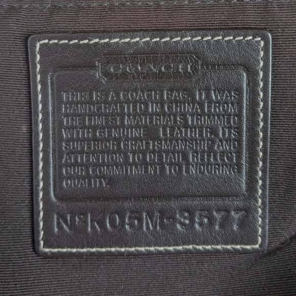 Coach 3577 Vintage Signature Canvas Shoulder Bag Leather Trim Buckle 2005 - Picture 12 of 16